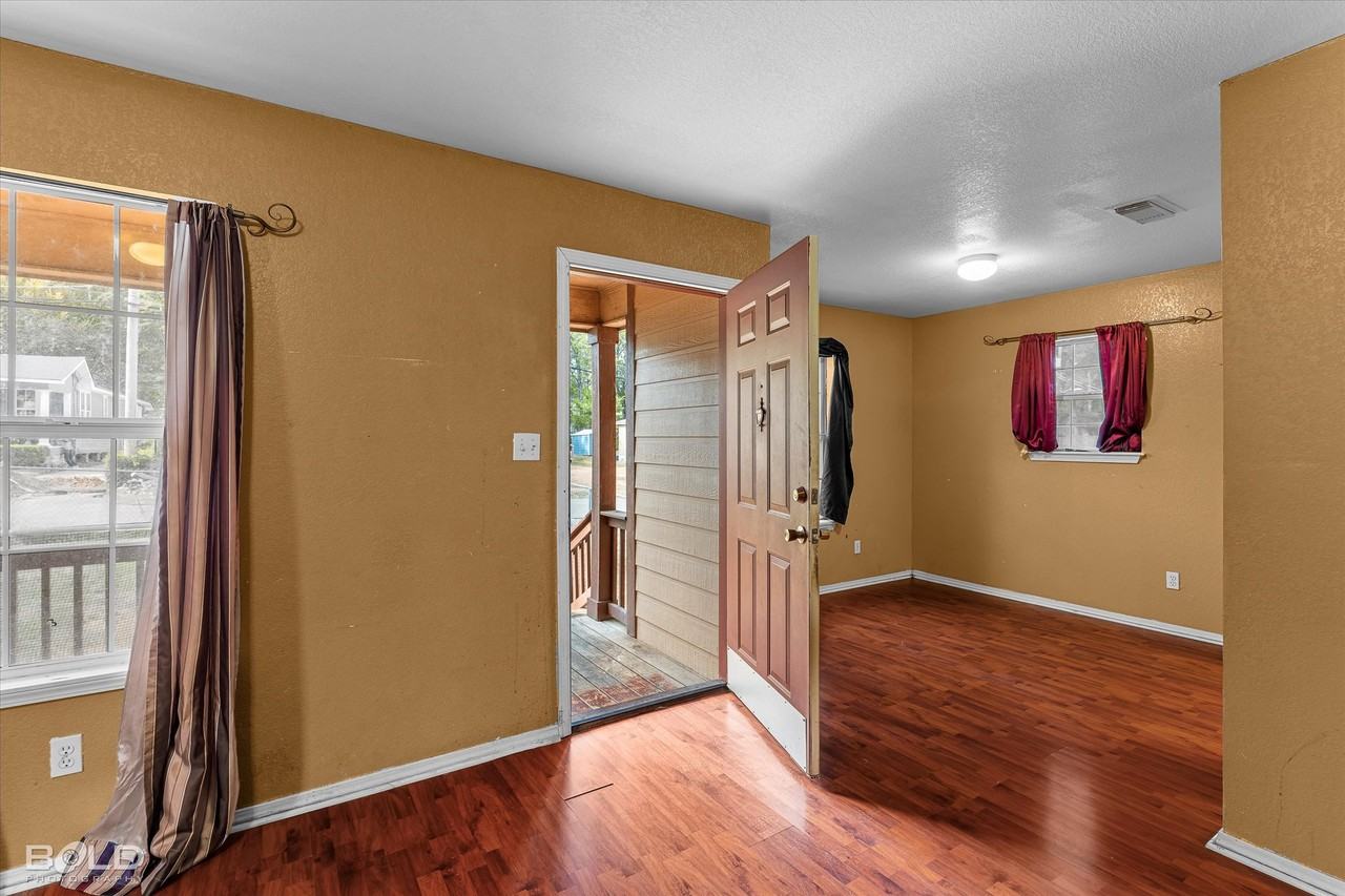 936 Daniel St #1 - Photo 5 of 25