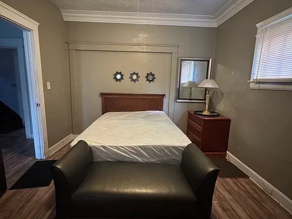 11918 Phillips Avenue - Photo 5 of 20