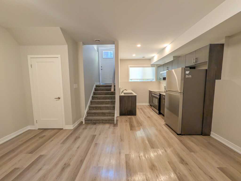 781 Clare Ave - Photo 2 of 16
