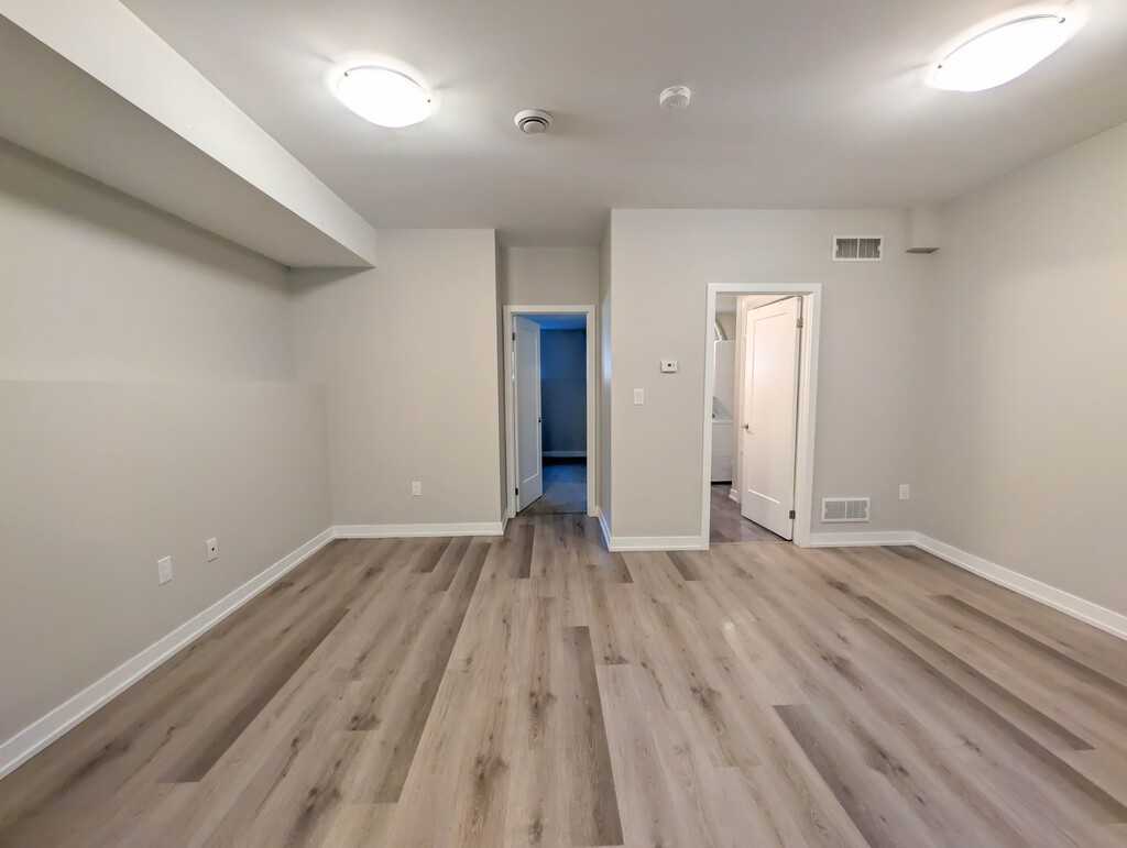 781 Clare Ave - Photo 5 of 16
