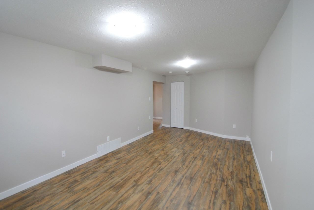 6515 133 Ave Nw - Photo 7 of 18
