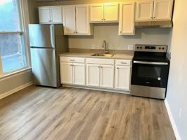 featured image of 398 Main St #17
