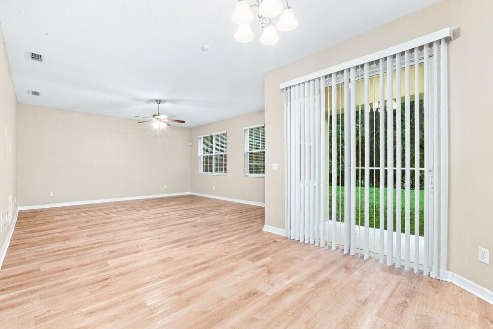 9540 Piccadilly Sky Way - Photo 6 of 17