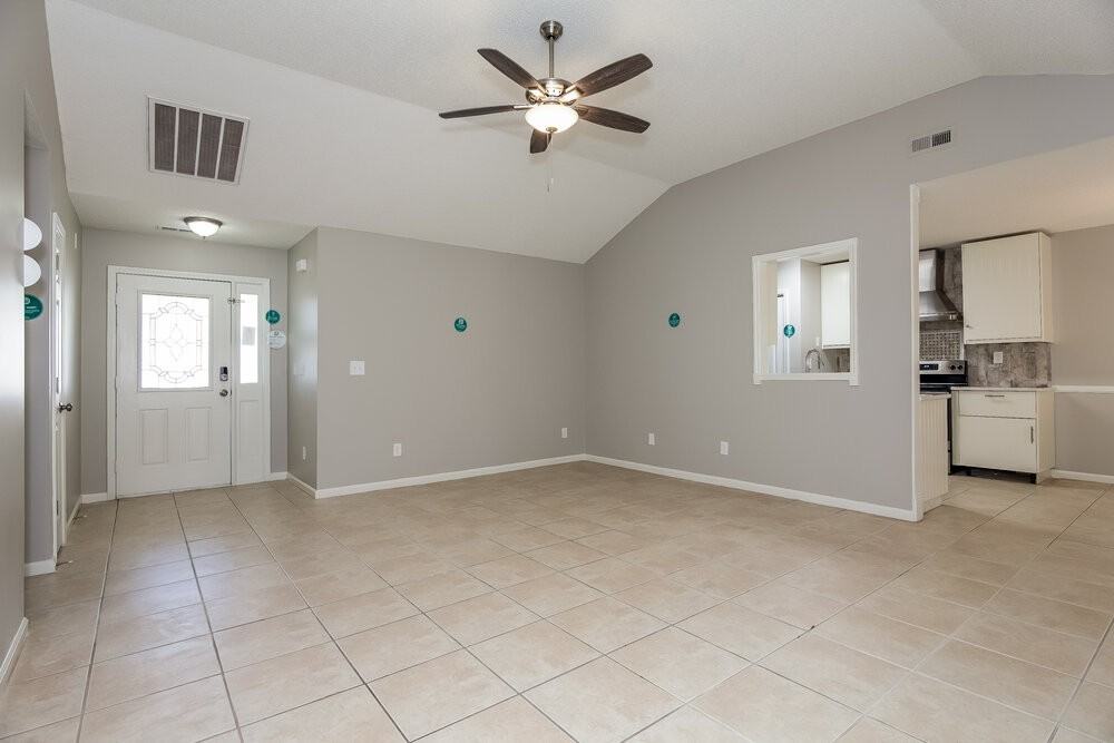 4310 Crystal Erica Ln - Photo 4 of 16