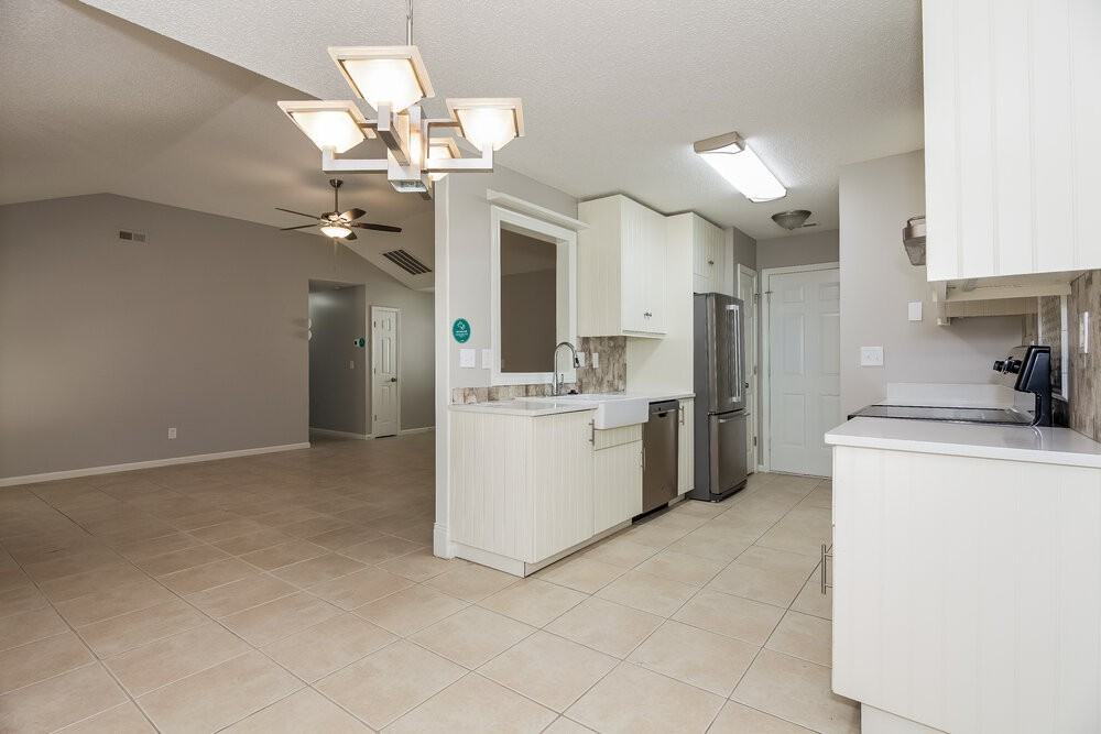 4310 Crystal Erica Ln - Photo 5 of 16