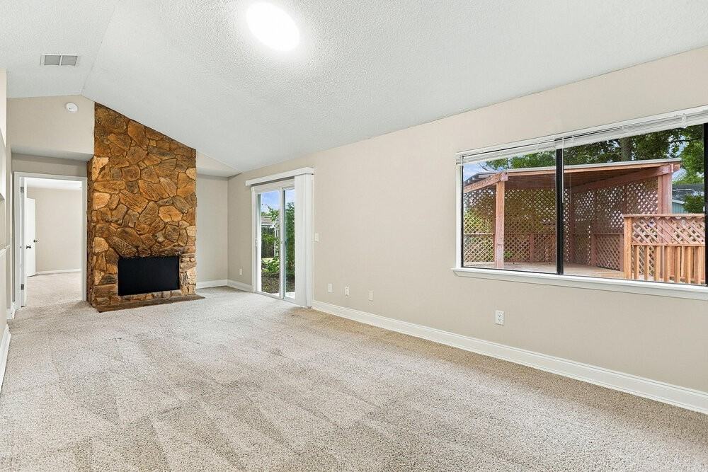 8349 Candlewood Dr W - Photo 5 of 16