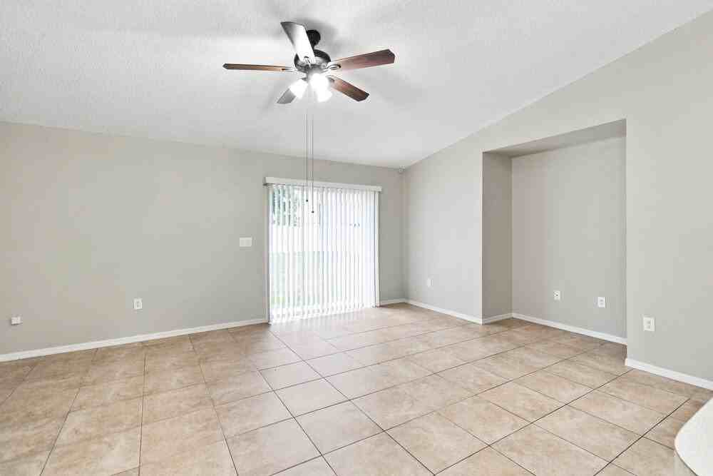 505 Reddicks Cir - Photo 6 of 16