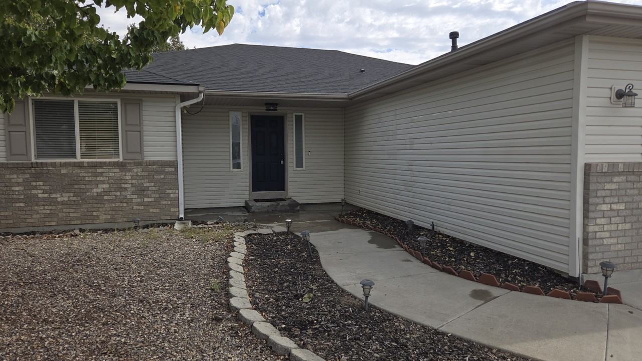 1280 Tara Ct #1 - Photo 2 of 22