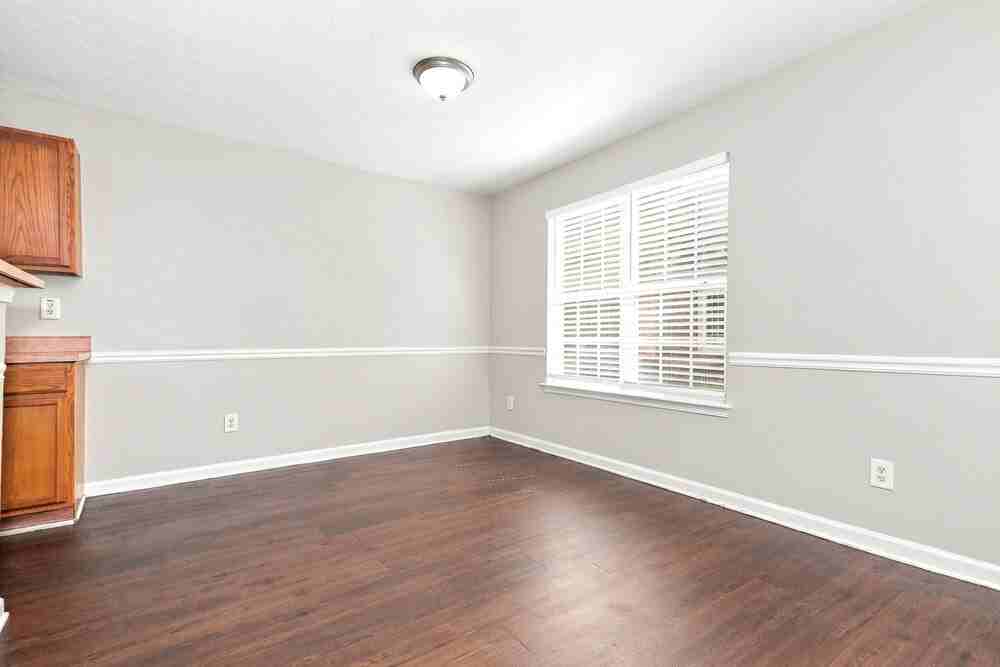 161 Rankin Cir - Photo 6 of 17
