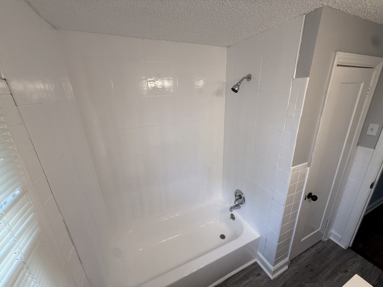 906 Alcyon Dr #1 - Photo 4 of 15