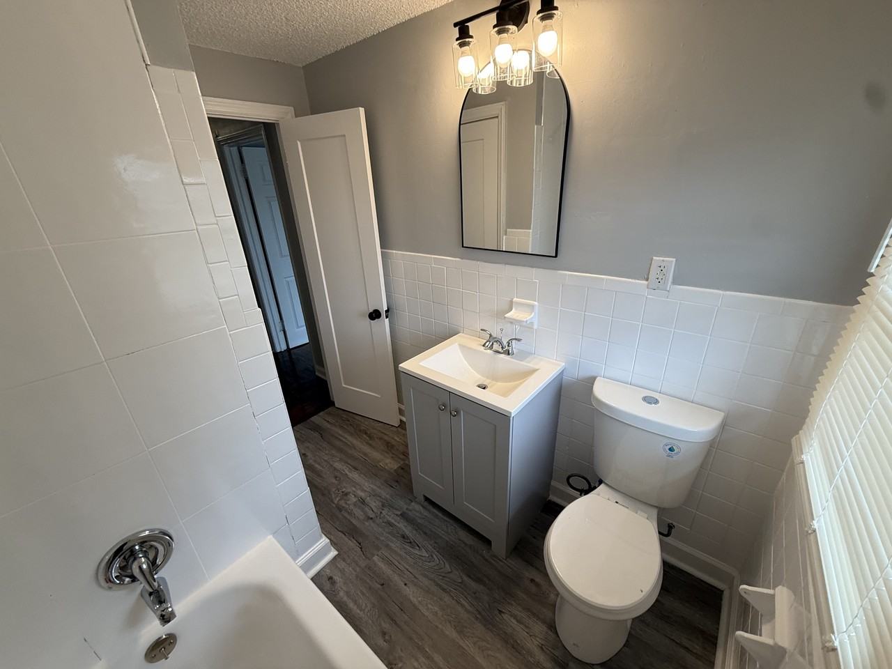 906 Alcyon Dr #1 - Photo 5 of 15