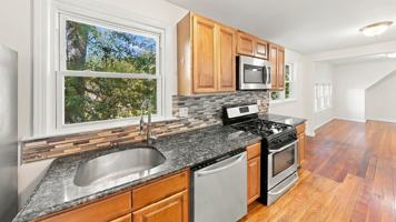 featured image of 252 Goffe Ter ##3
