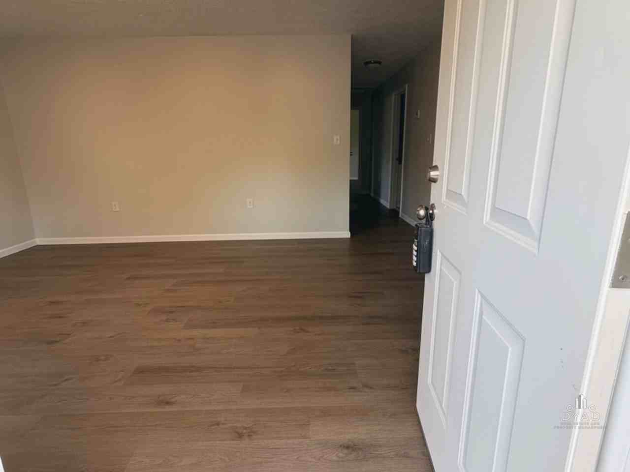 412 N Connell Ave #1 - Photo 2 of 16