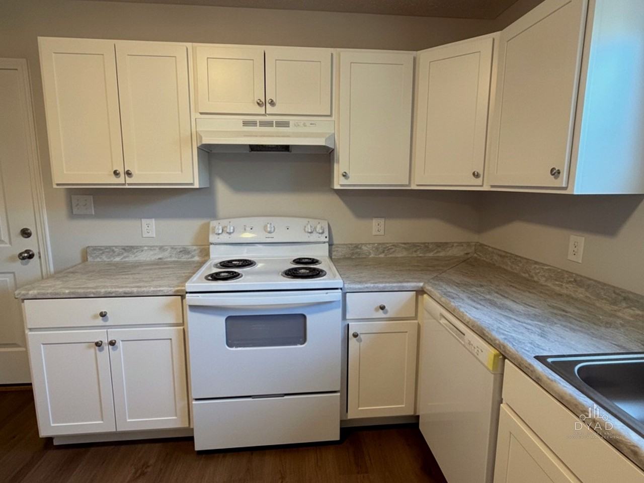 412 N Connell Ave #1 - Photo 6 of 16