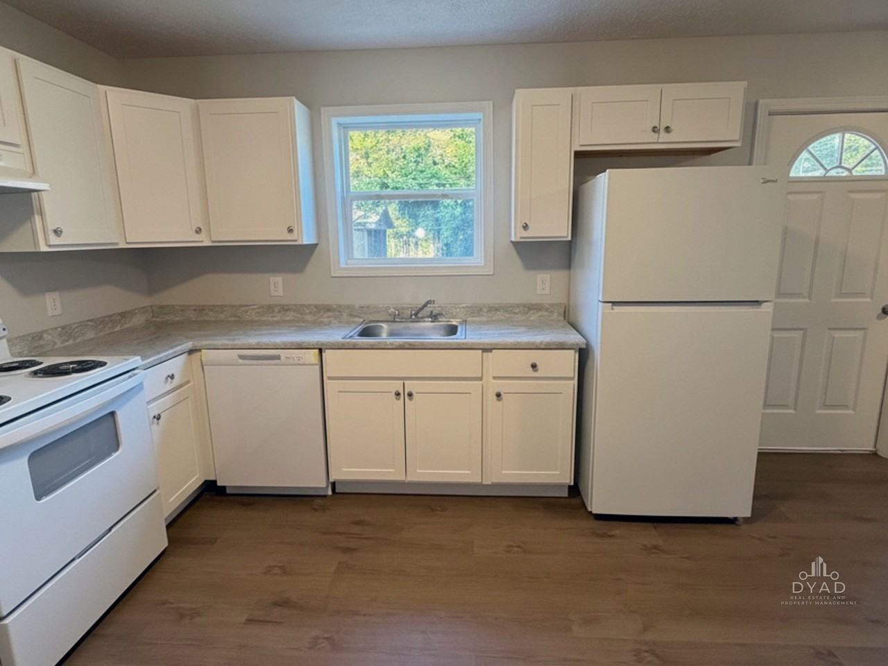 412 N Connell Ave #1 - Photo 7 of 16
