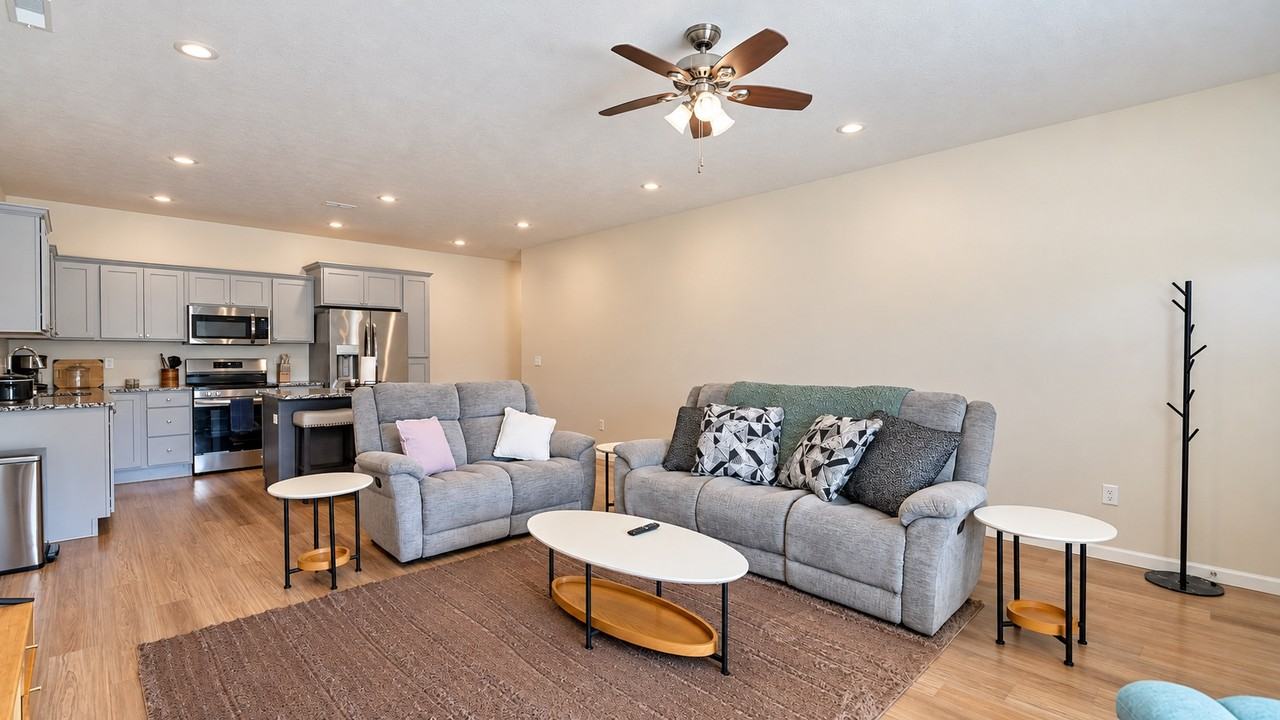 4306 Dawn St #1 - Photo 2 of 29