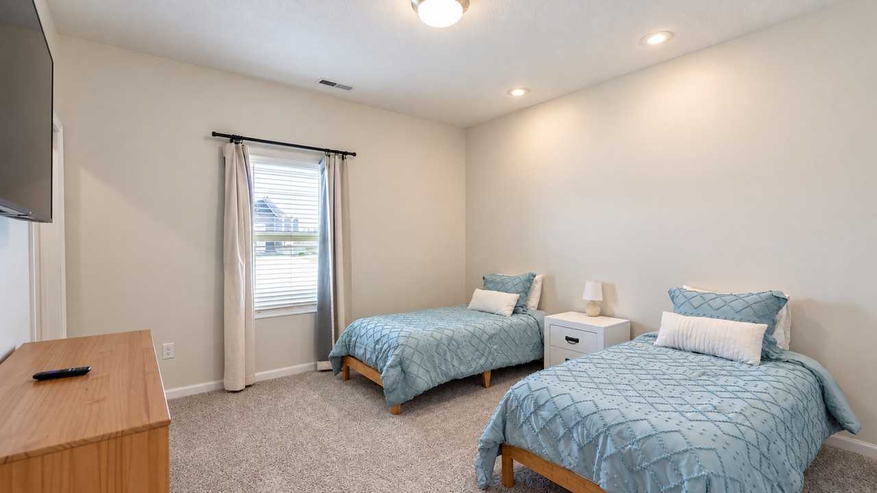 4306 Dawn St #1 - Photo 6 of 29