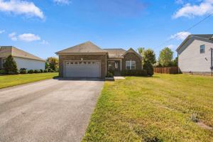 featured image of 1648 Wellington Dr #1