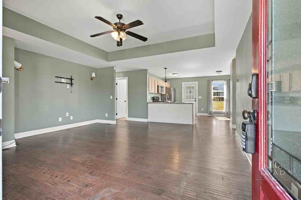 1648 Wellington Dr #1 - Photo 5 of 28