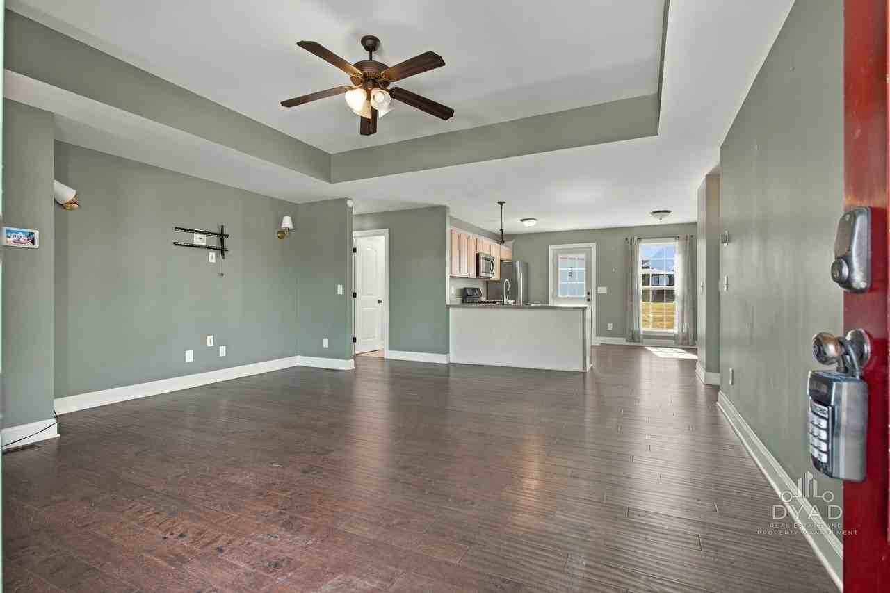 1648 Wellington Dr #1 - Photo 6 of 28