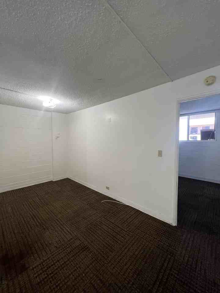 1226 Matlock Ave #3 - Photo 4 of 12