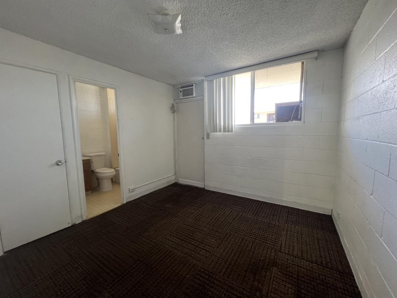 1226 Matlock Ave #3 - Photo 6 of 12