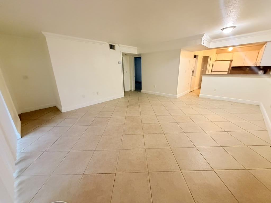 15410 SW 82 LaneUnit 815 #1 - Photo 7 of 18