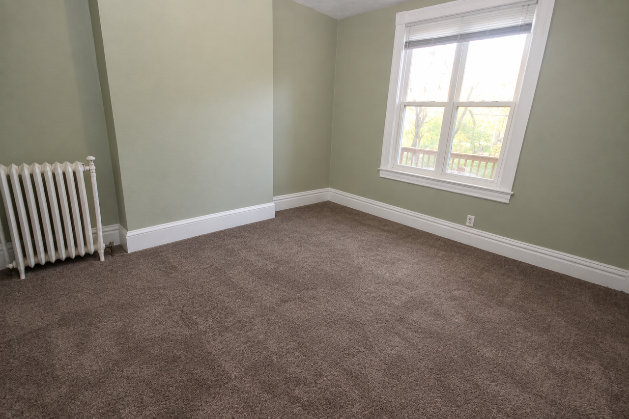 221 N Neville St #221 - Photo 3 of 7