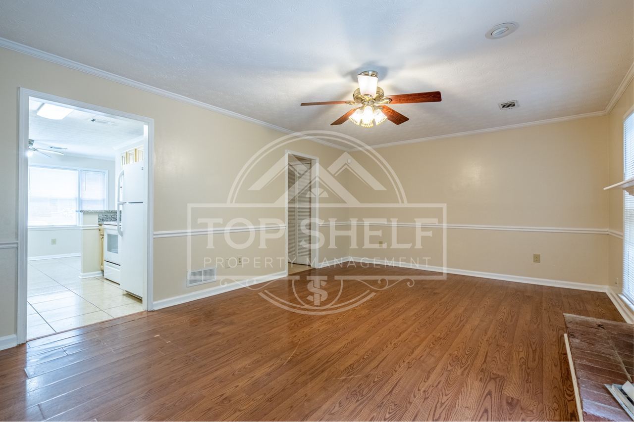 2928 Governors Ct #1 - Photo 4 of 18