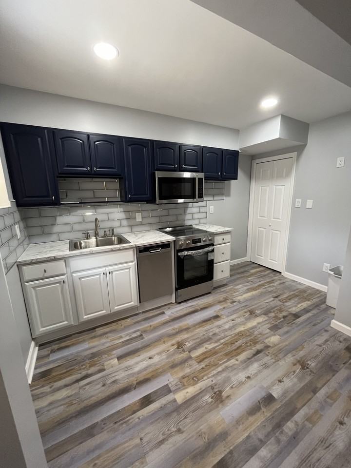 906 Johnston St #1 - Photo 5 of 21