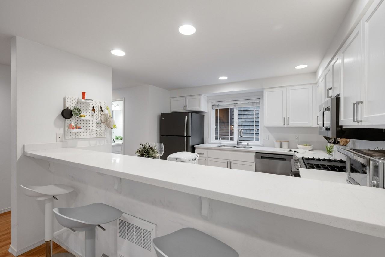 3619 Dayton Ave N #1 - Photo 7 of 27