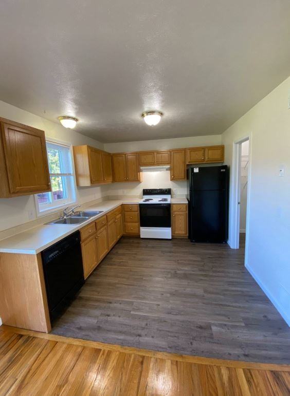 204 Betsinger Rd #10 - Photo 4 of 17