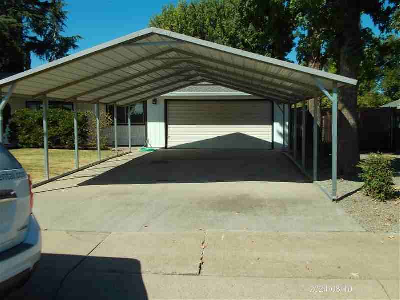 422 El Margarita Rd #1 - Photo 2 of 10