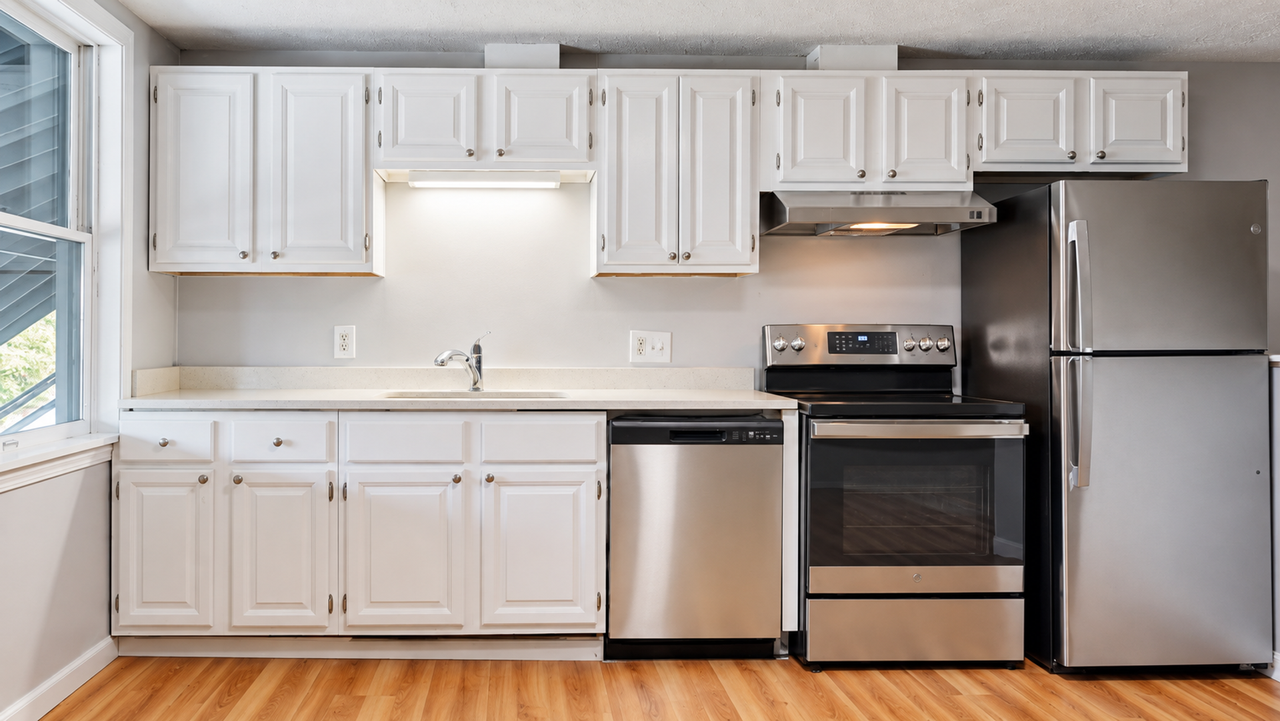 Southwood Court Townhome Community - Photo 6 of 23