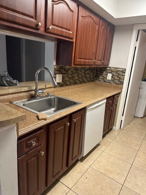 5628 Rock Island Road - 192Unit 192 #192 - Photo 6 of 14