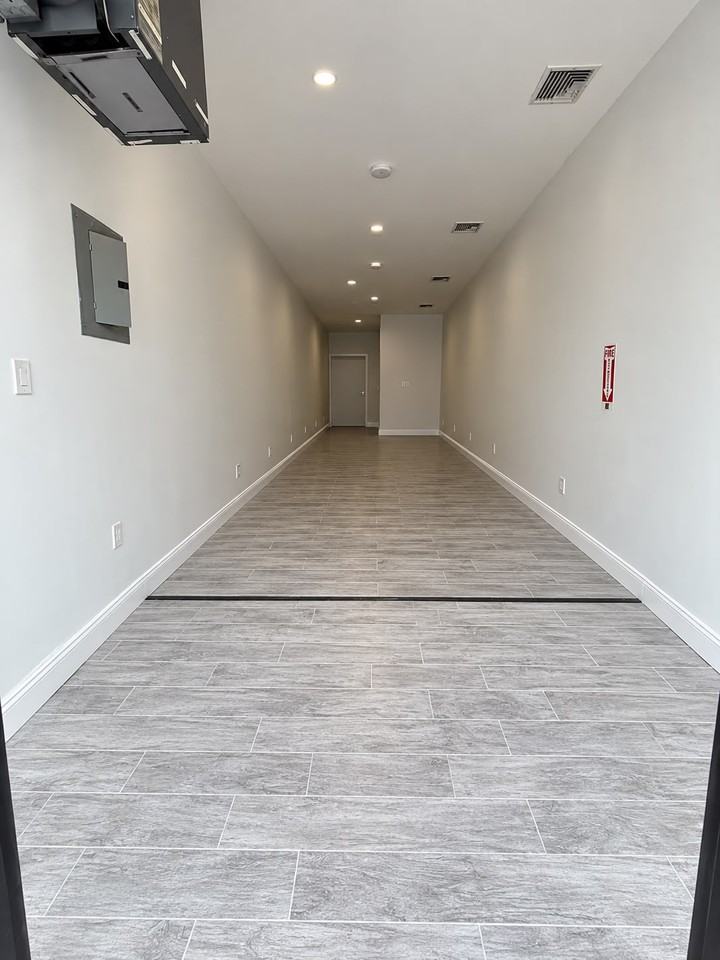 40 4th Ave - Photo 3 of 7