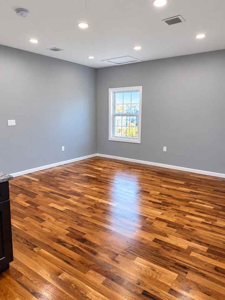 209 12th Ave 3rd Fl #3rdFL - Photo 2 of 13
