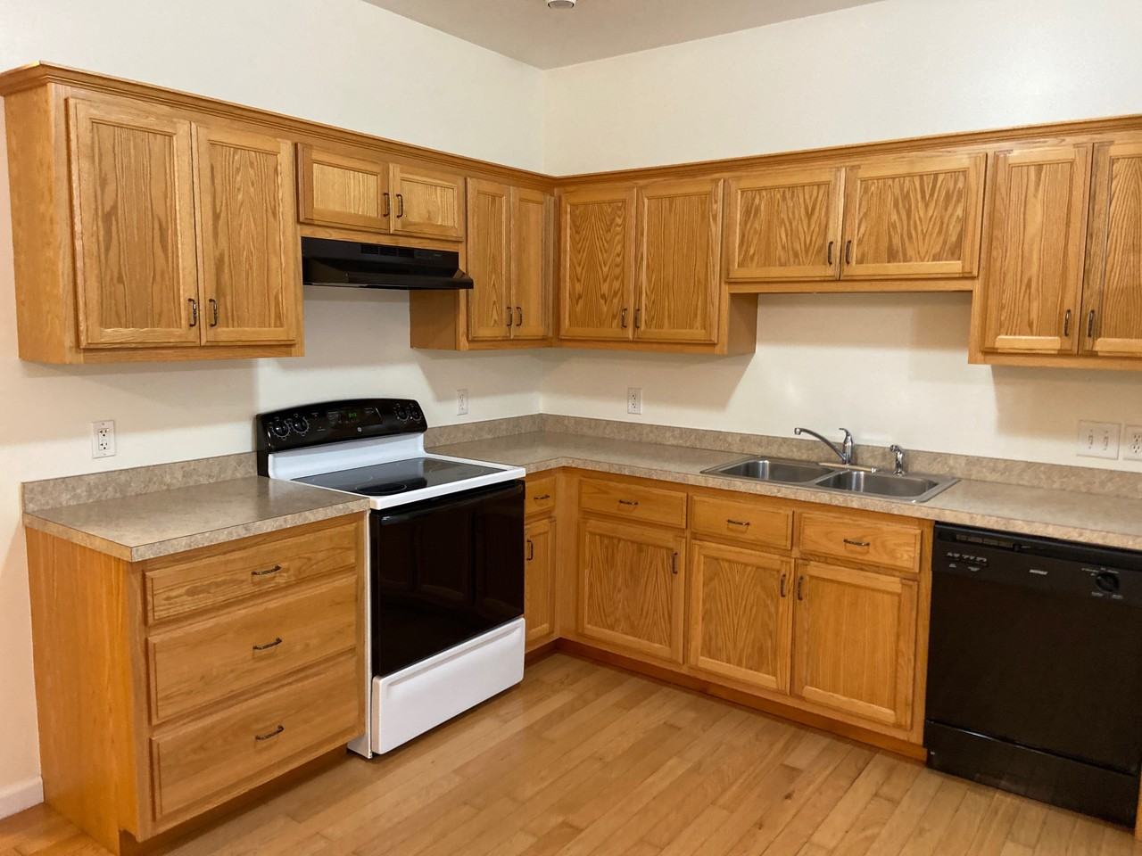 204 Betsinger Rd #49 - Photo 5 of 20