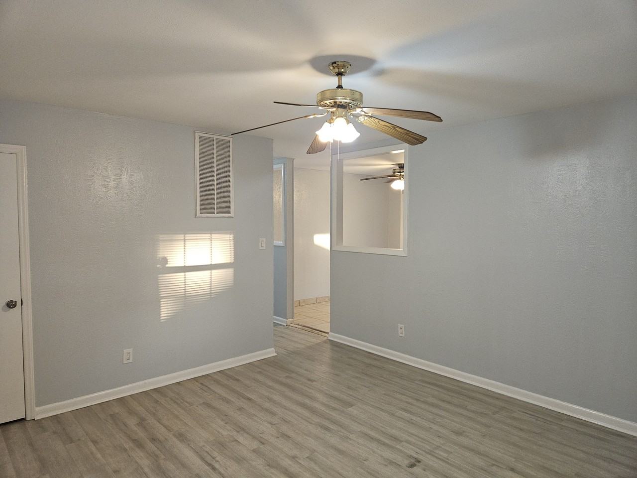 6033 Dahlgren Ave #1 - Photo 4 of 15