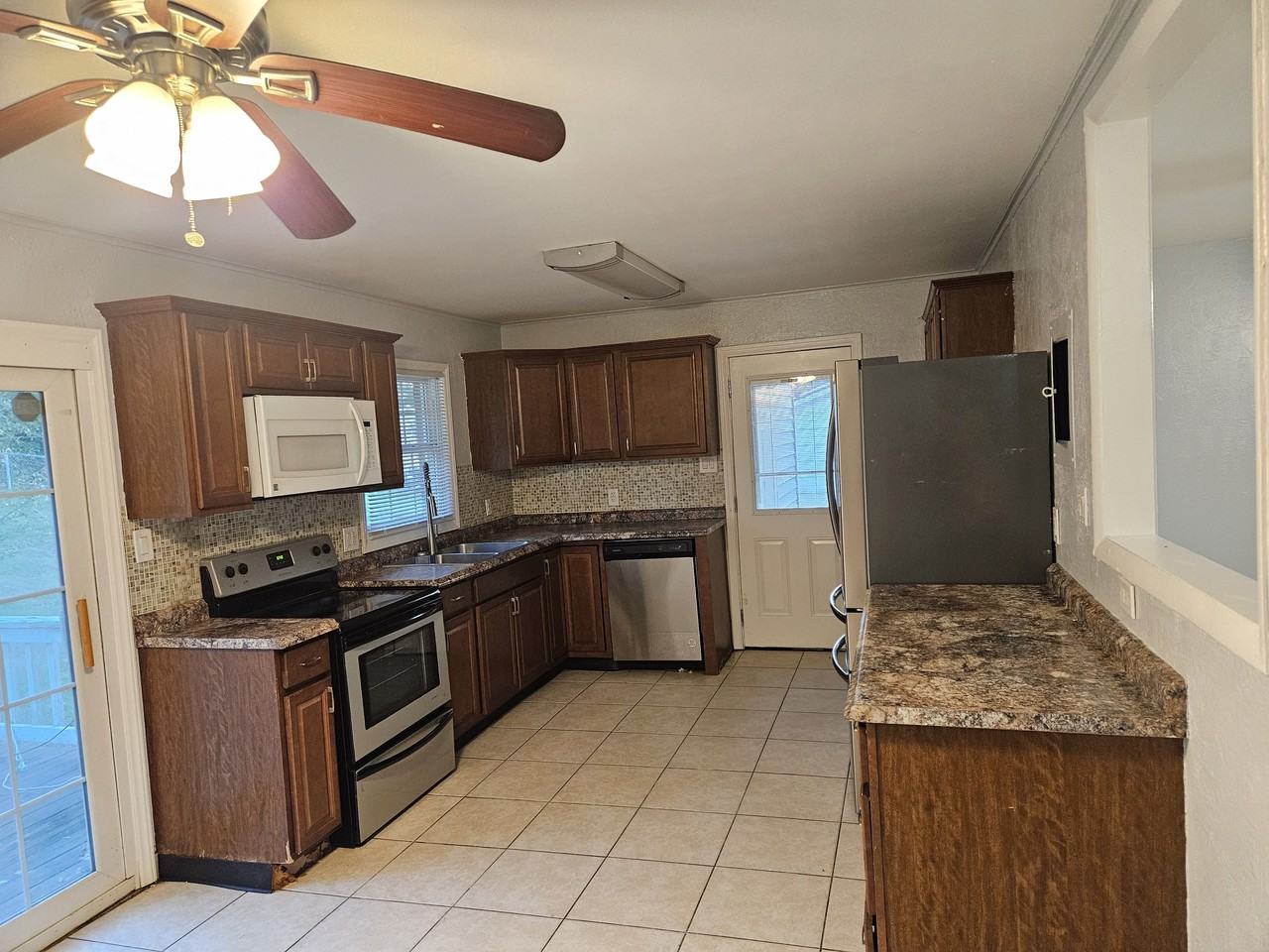 6033 Dahlgren Ave #1 - Photo 5 of 15