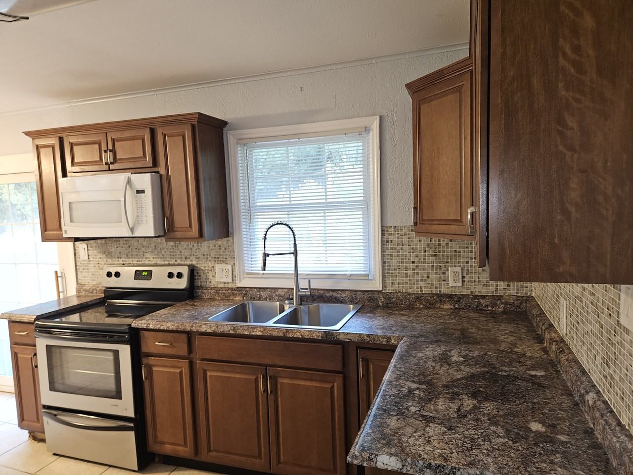 6033 Dahlgren Ave #1 - Photo 6 of 15