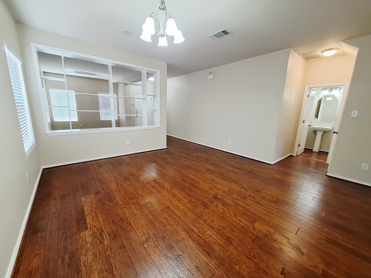 407 W South St #1 - Photo 7 of 25