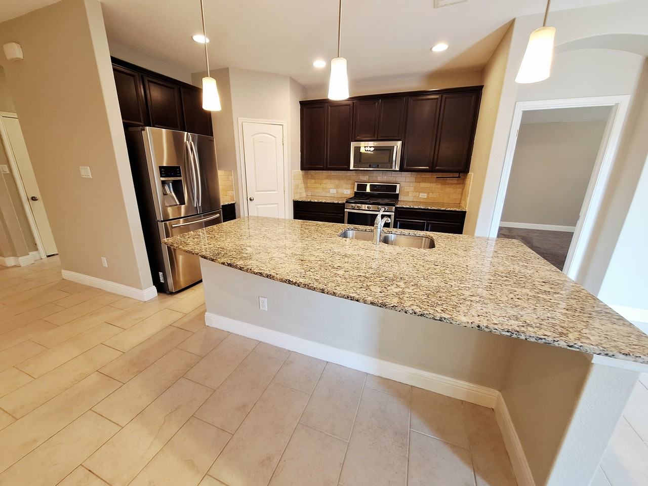 3304 De Torres Cir #1 - Photo 7 of 27