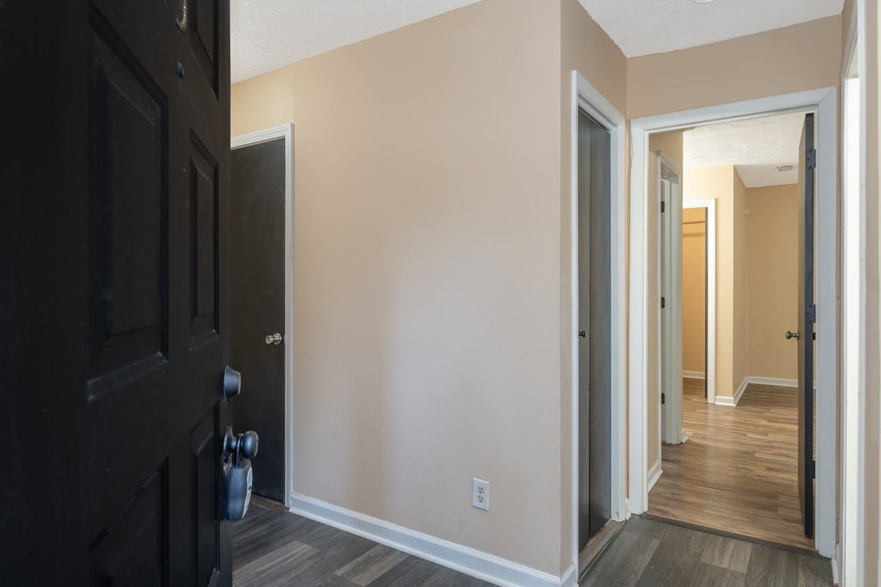 1021 Wood Creek DriveUnit 3 #EB - Photo 4 of 23
