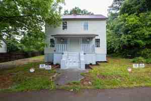 featured image of 1502 Mitchell St #1