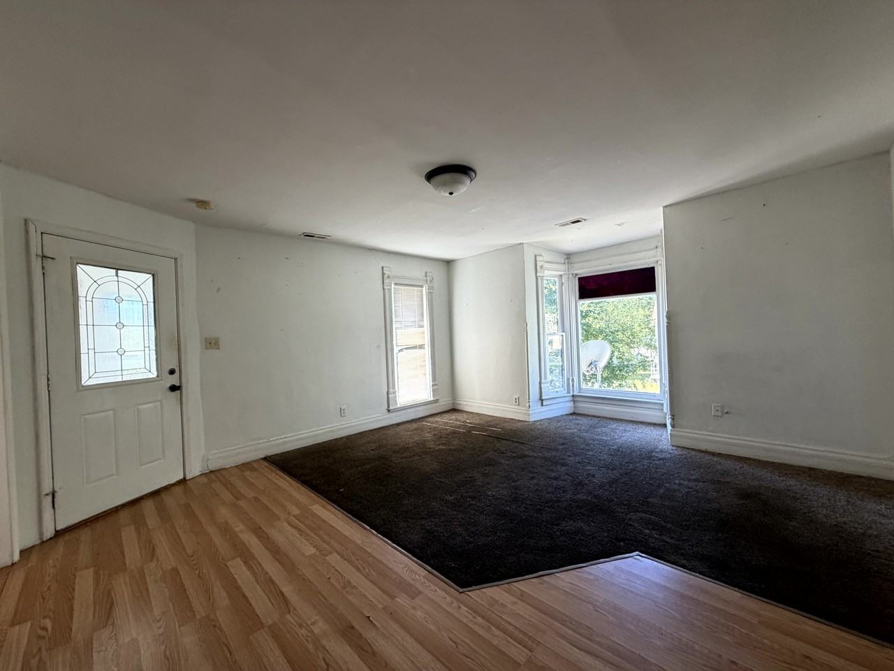 500 Middlebury St #2 - Photo 4 of 9