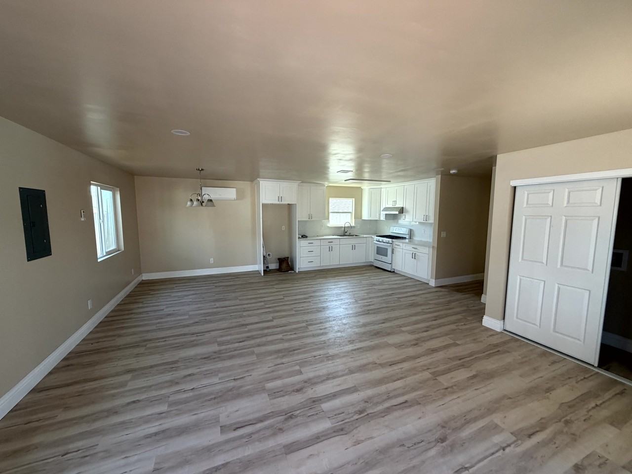 744 Mae AvenueUnit A #1 - Photo 4 of 12
