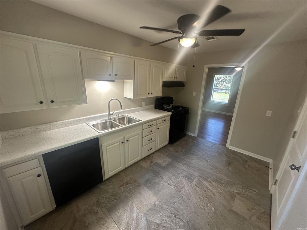 24 Fairmont Dr #1 - Photo 6 of 15