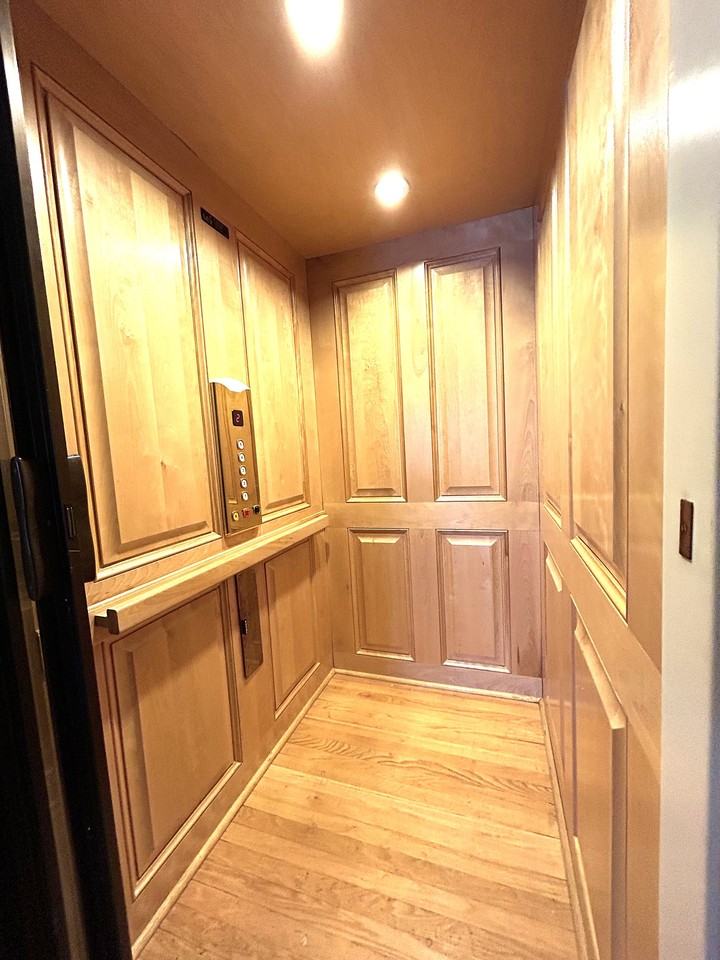 709 Copeland St #1 - Photo 2 of 5