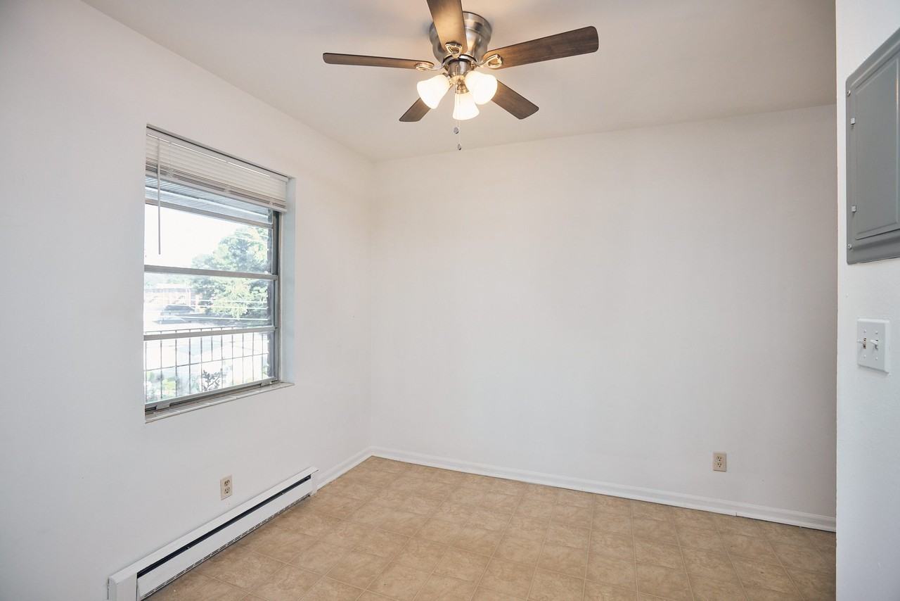 1214 Woodland Avenue NortheastUnit 8 #8 - Photo 3 of 6
